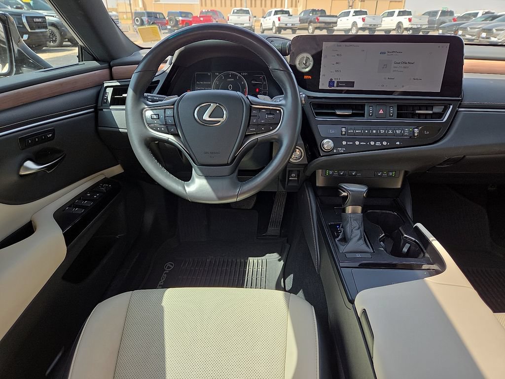 Used 2025 Lexus ES 350 w/ Premium Package FWD image 18