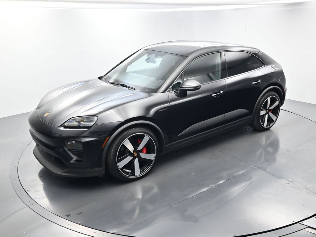Certified 2025 Porsche Macan 4S Electric image 36
