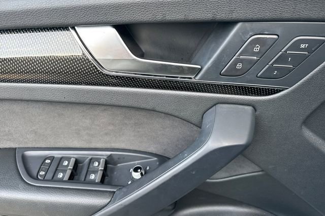 Used 2022 Audi SQ5 Premium image 11