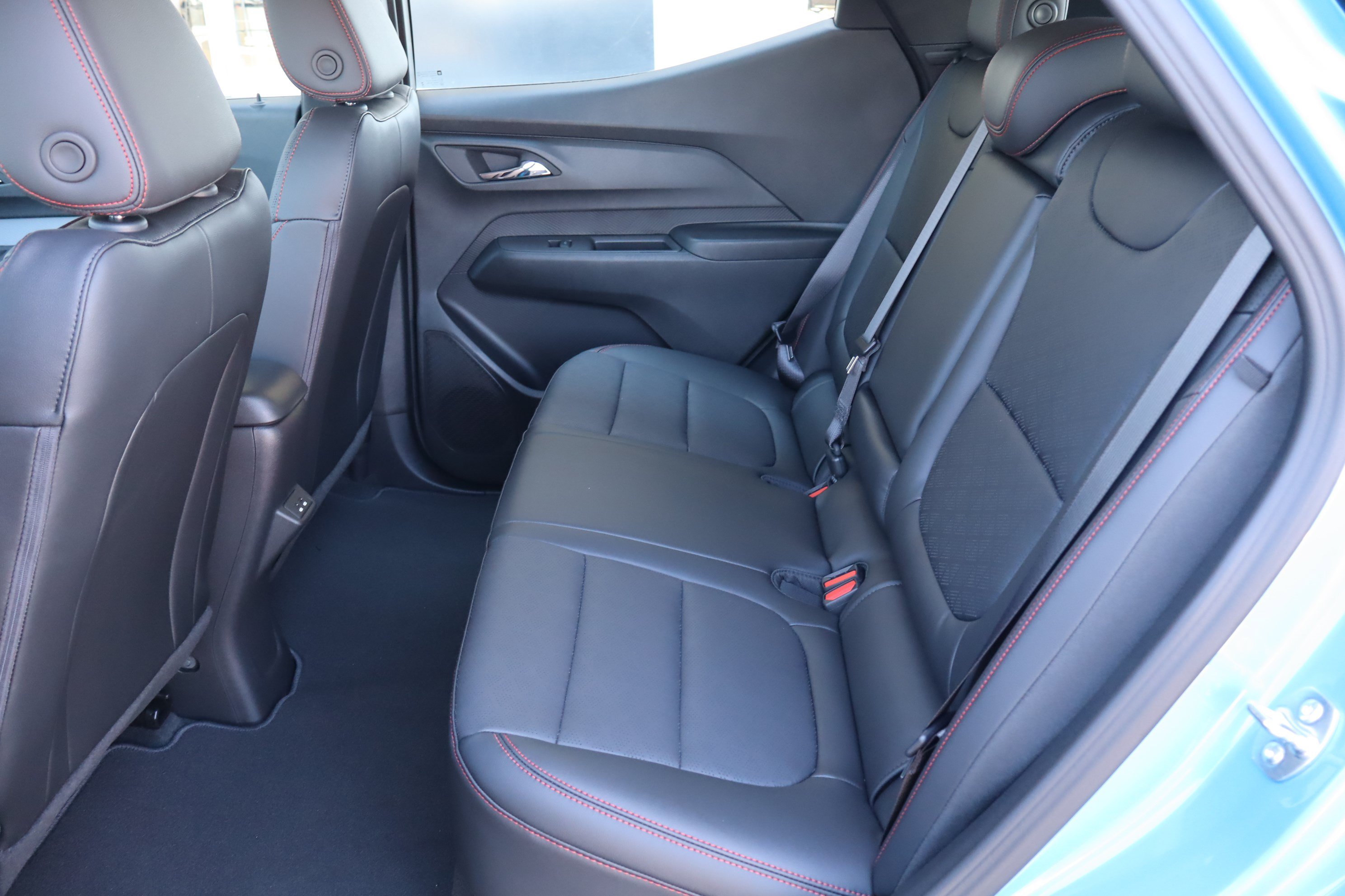 New 2027 Chevrolet Bolt RS w/ Technology Package FWD image 21