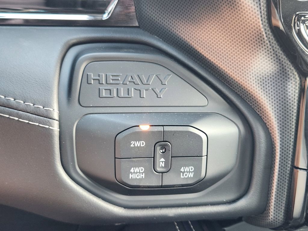 New 2026 RAM 2500 Limited AWD/4WD image 16