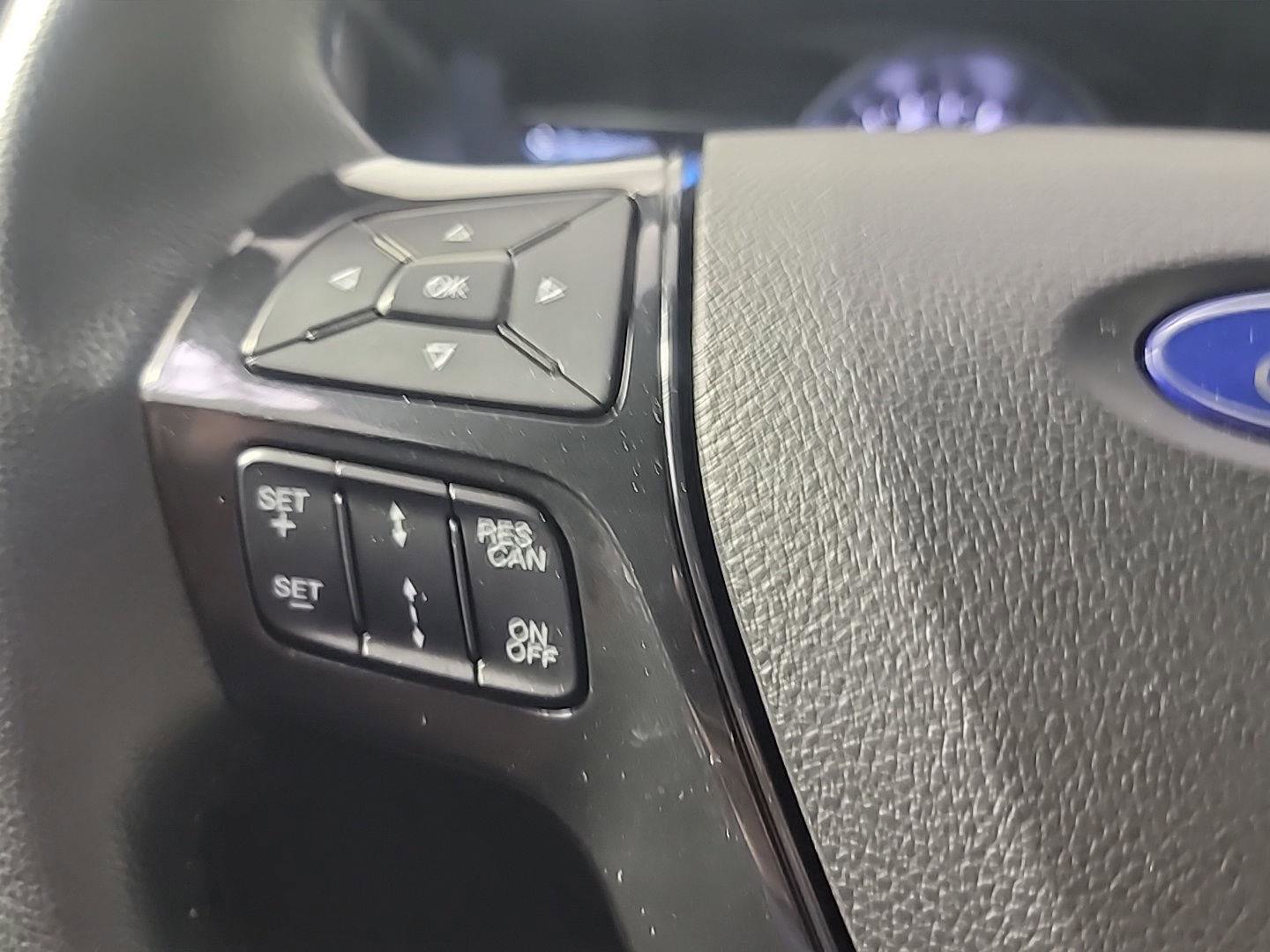 Used 2018 Ford Explorer XLT w/ Equipment Group 202A AWD/4WD image 28