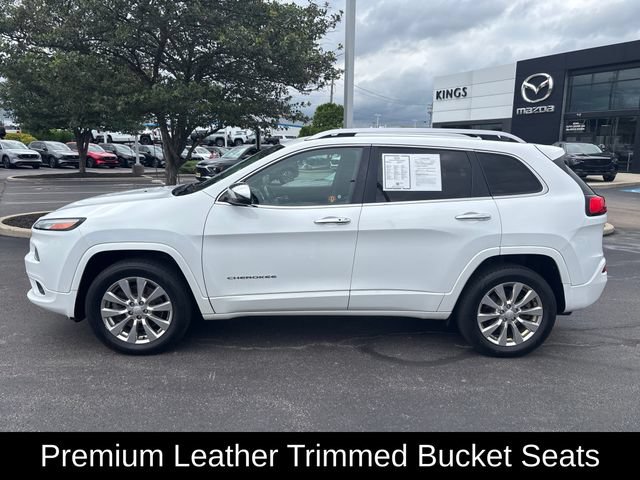 Used 2018 Jeep Cherokee Overland AWD/4WD image 3