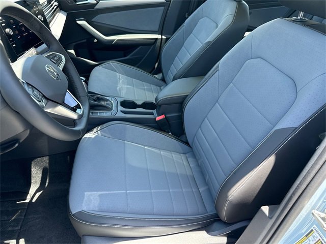 New 2025 Volkswagen Jetta SE image 37