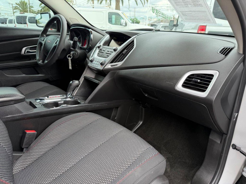 Used 2017 GMC Terrain SLE FWD image 19