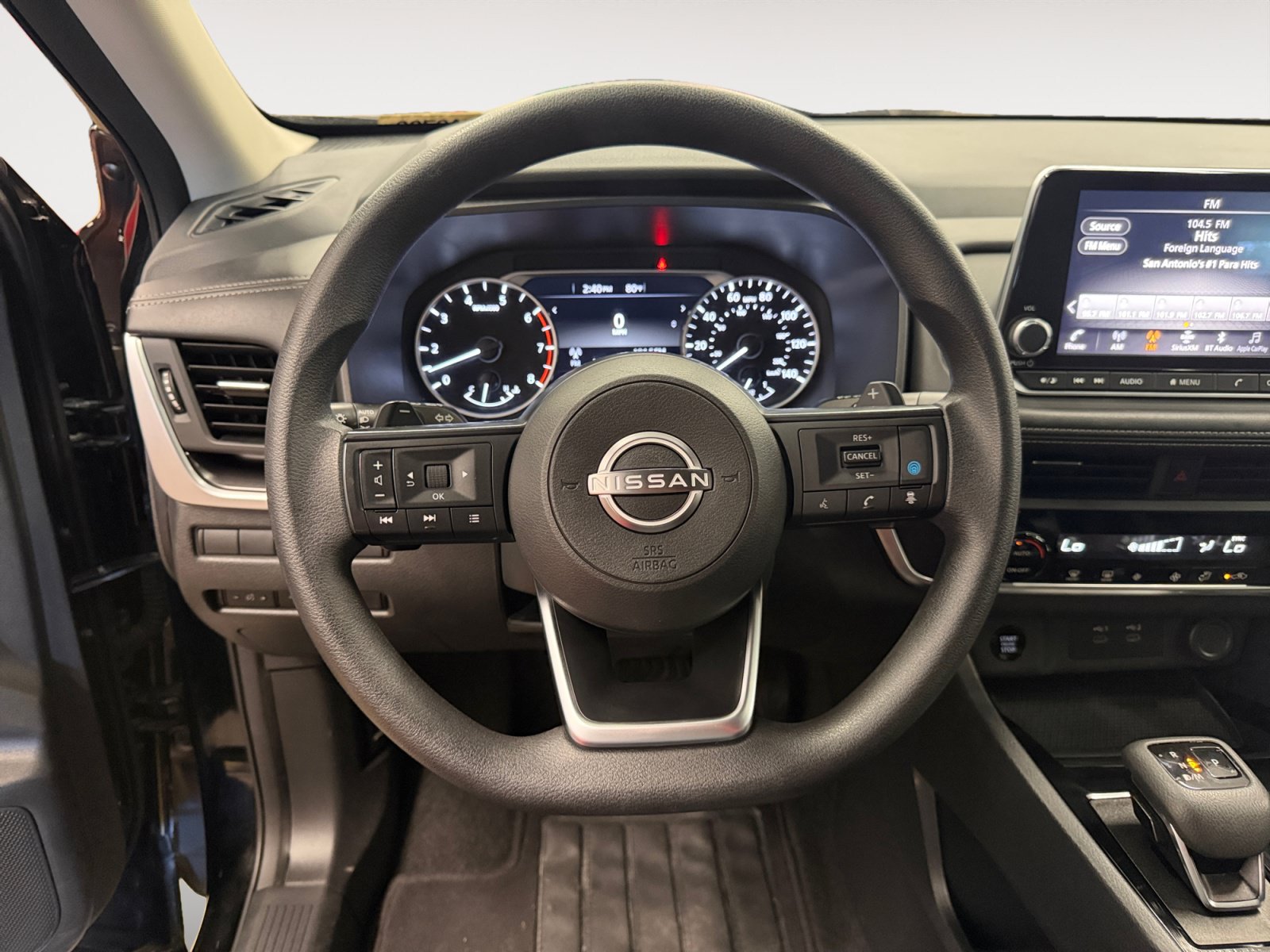 Used 2024 Nissan Rogue SV FWD image 15