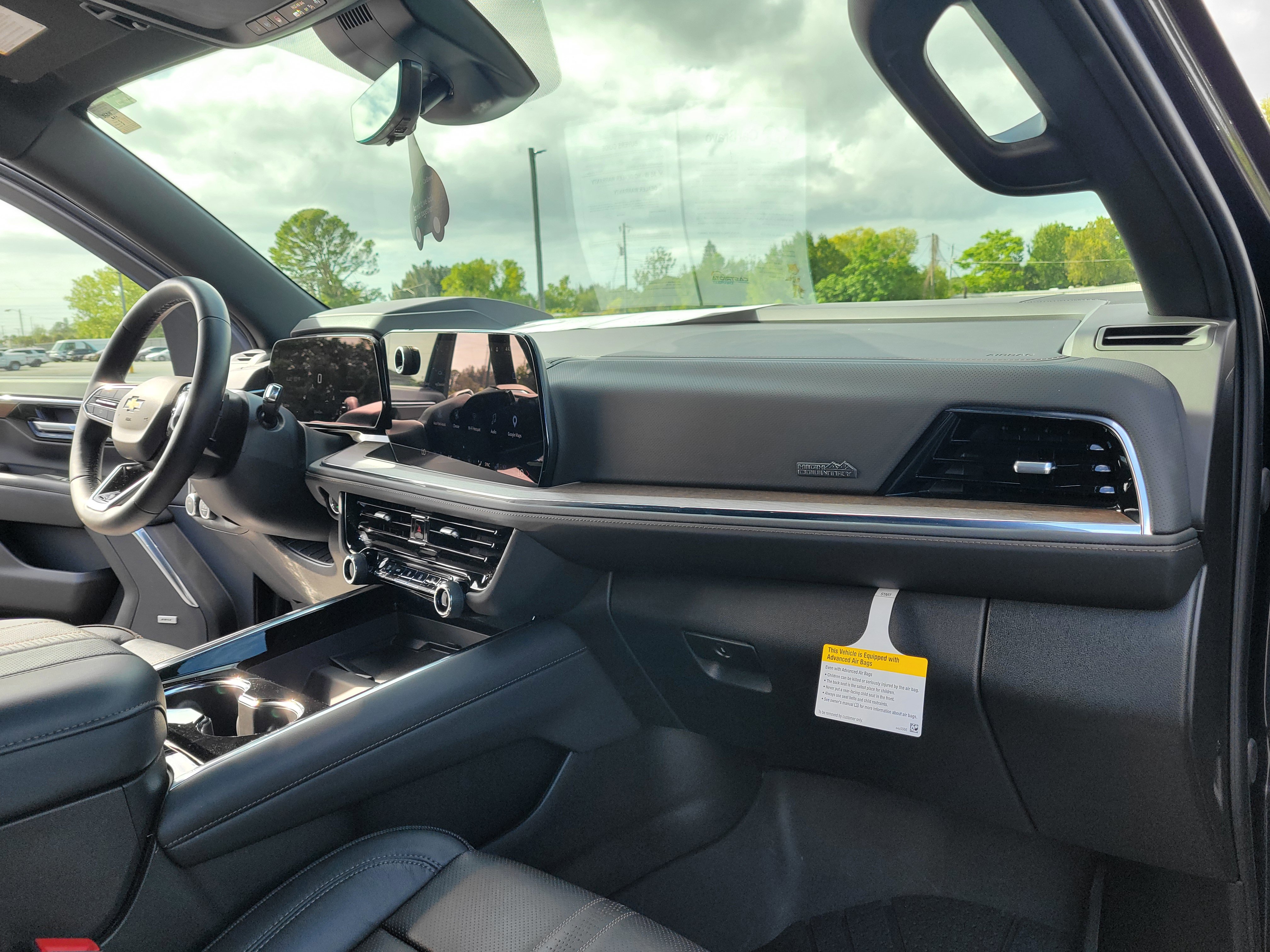 Certified 2025 Chevrolet Suburban High Country image 38