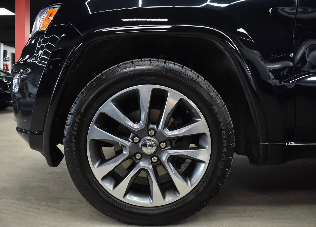 Used 2017 Jeep Grand Cherokee Overland image 9