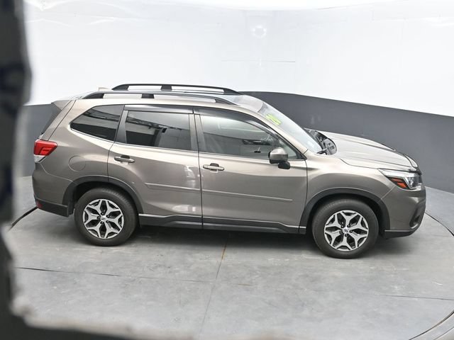 Used 2020 Subaru Forester Premium AWD/4WD image 33