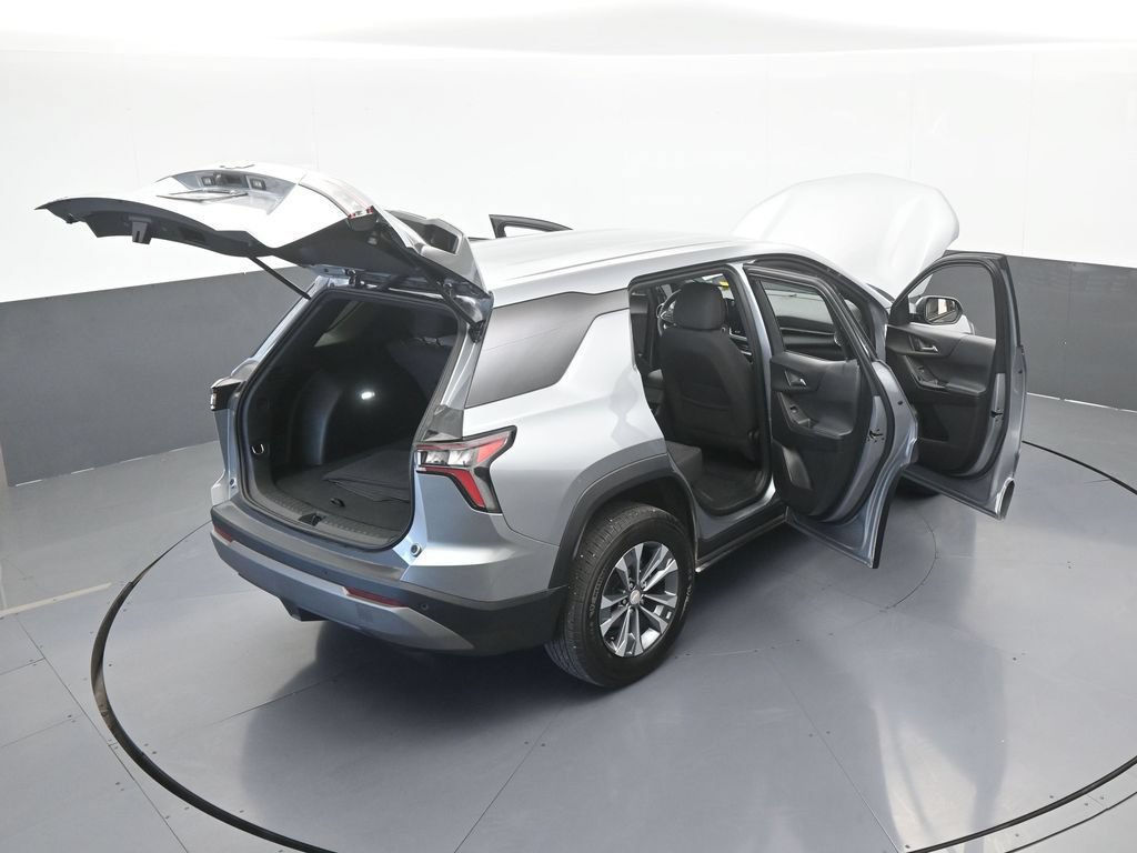 Used 2026 Chevrolet Equinox LT FWD image 64