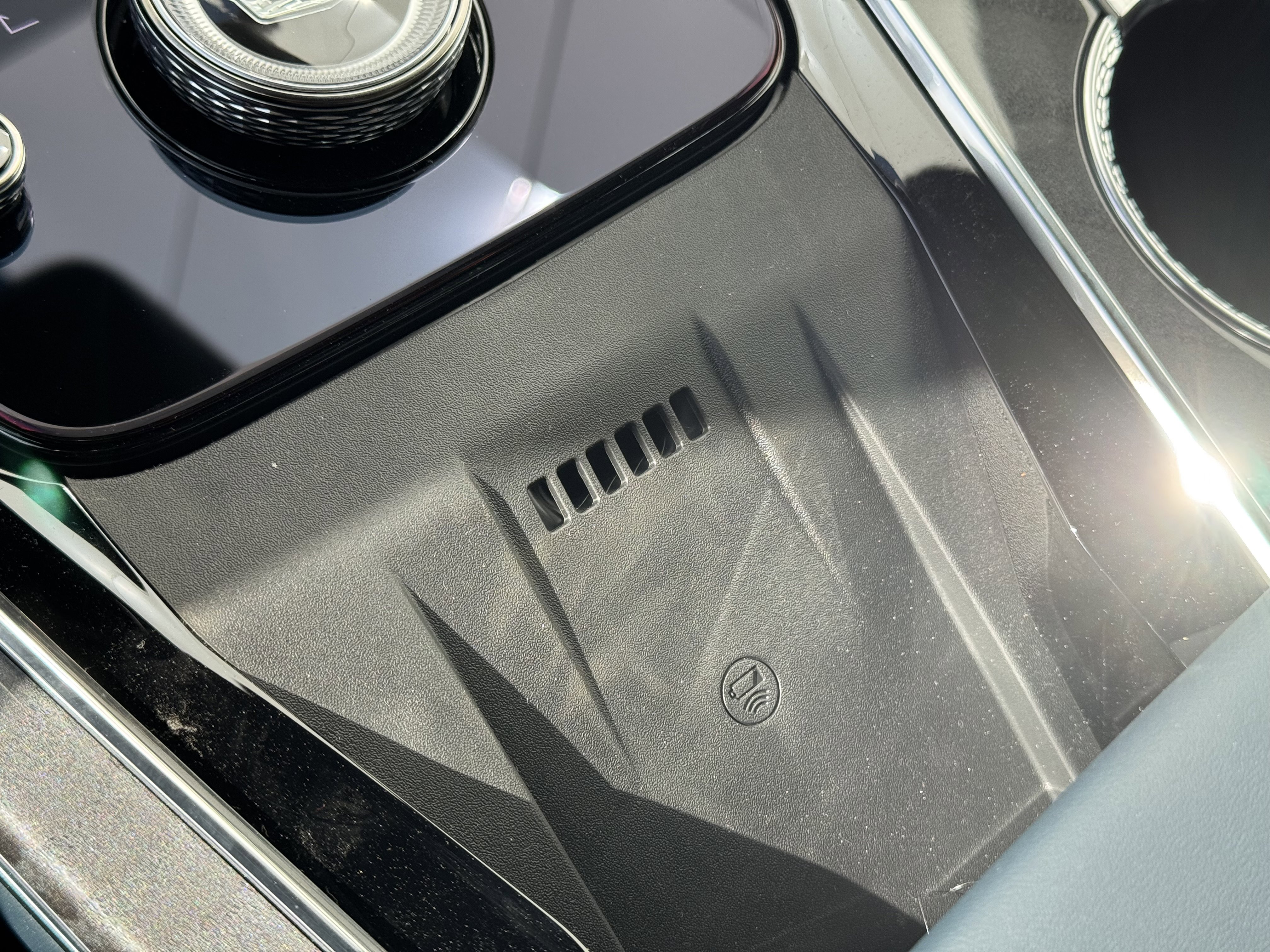 New 2025 Cadillac Escalade IQ Sport 2 w/ LPO, Premium Carpet Package image 24