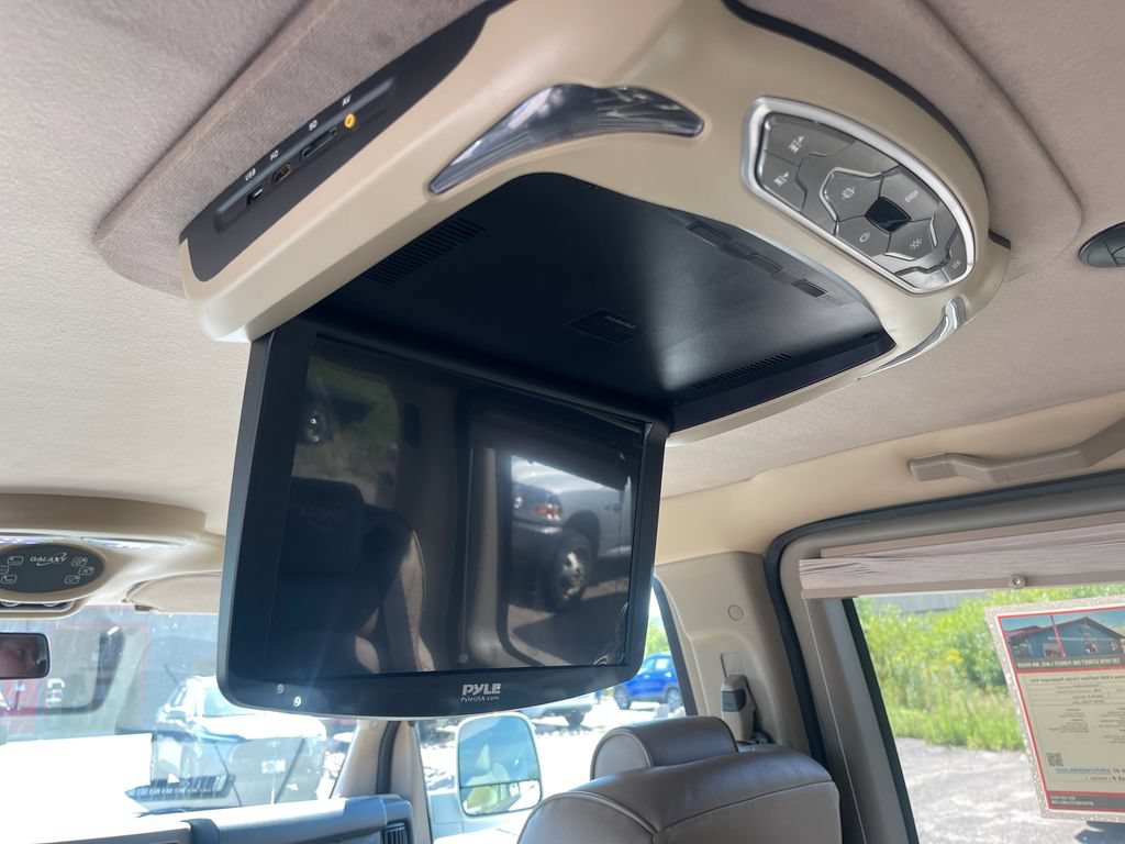 Used 2014 Chevrolet Express 1500 AWD image 24