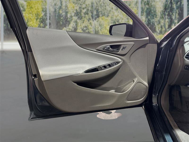 Used 2021 Chevrolet Malibu LS w/ LPO, Convenience Package 2 image 17