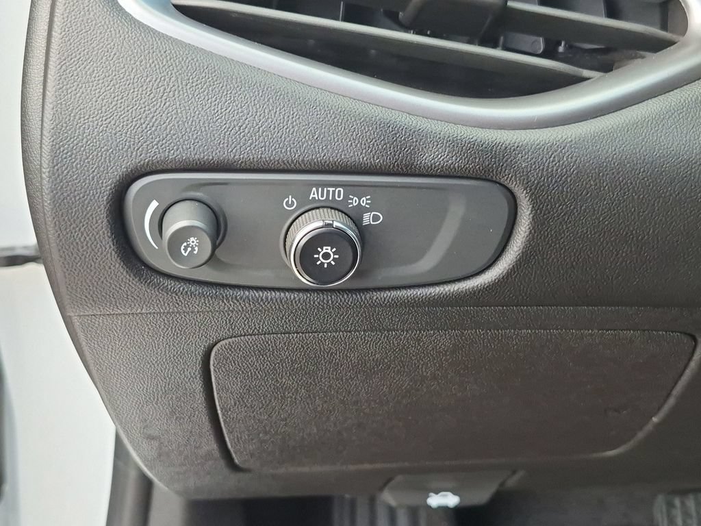 Used 2023 Chevrolet Malibu LT FWD image 21