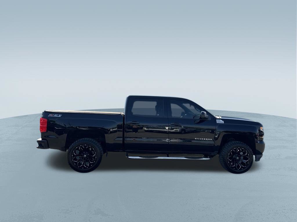 Used 2017 Chevrolet Silverado 1500 LT w/ All Star Edition AWD/4WD image 9