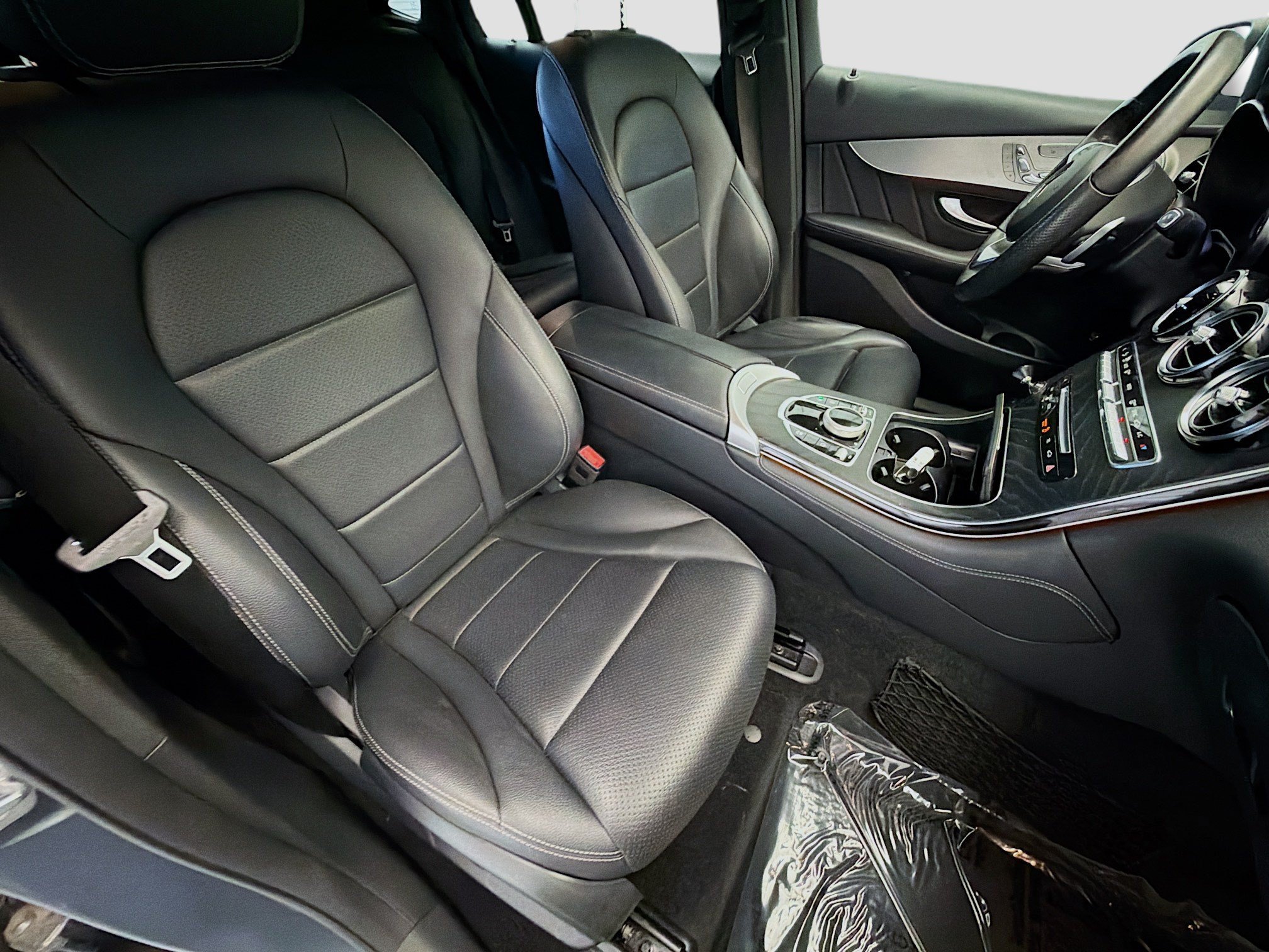 Used 2019 Mercedes-Benz GLC 300 4MATIC Coupe image 15