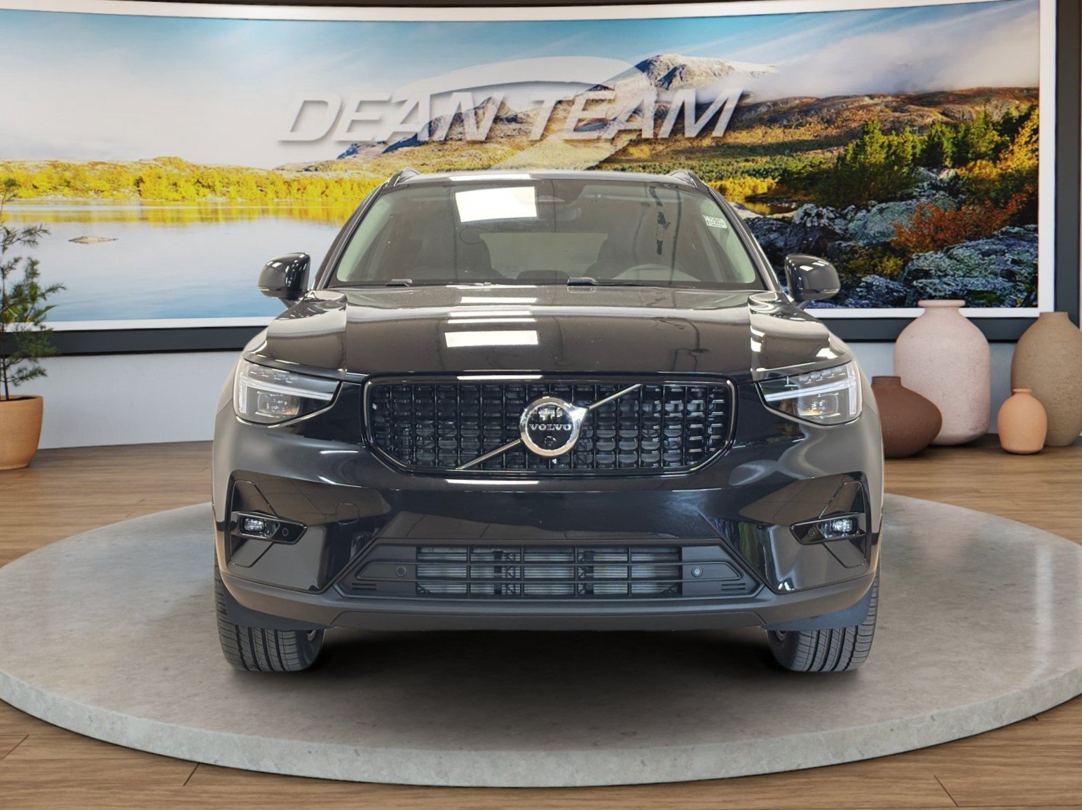 New 2026 Volvo XC40 B5 Plus AWD/4WD image 8