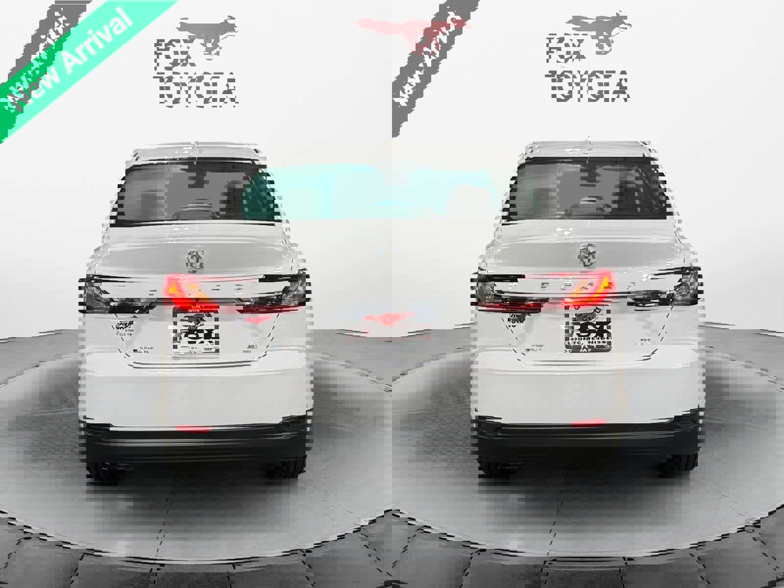 Used 2025 Toyota Camry LE image 5