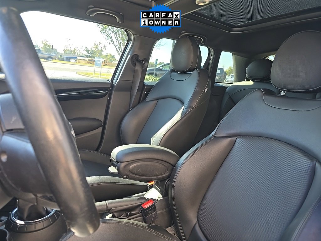 Used 2015 MINI Cooper S image 9