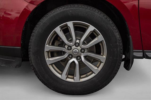 Used 2015 Nissan Pathfinder S image 9