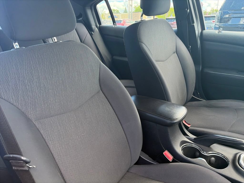 Used 2014 Chrysler 200 LX FWD image 27