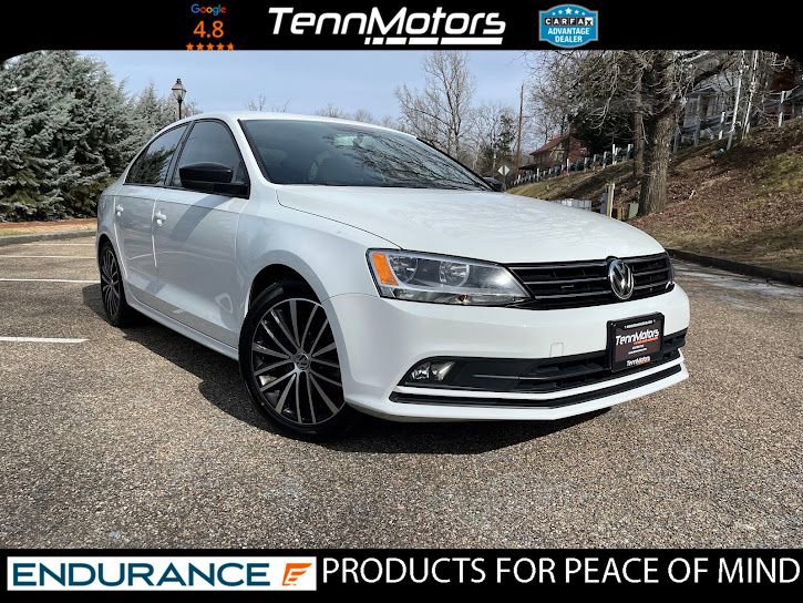 Used 2016 Volkswagen Jetta Sport image 3