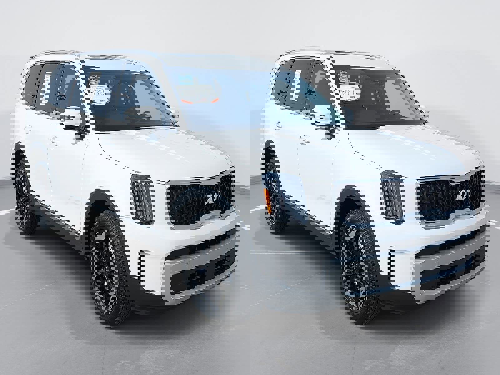 Used 2025 Kia Telluride EX w/ EX Captain's Chair Package image 3