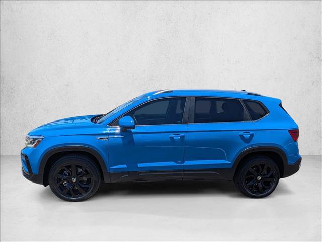 Used 2022 Volkswagen Taos SEL w/ Panoramic Sunroof Package FWD image 9