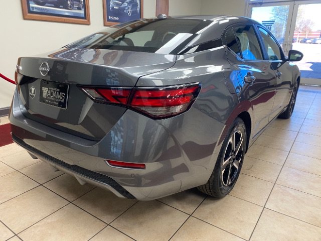 Used 2025 Nissan Sentra SV FWD image 7