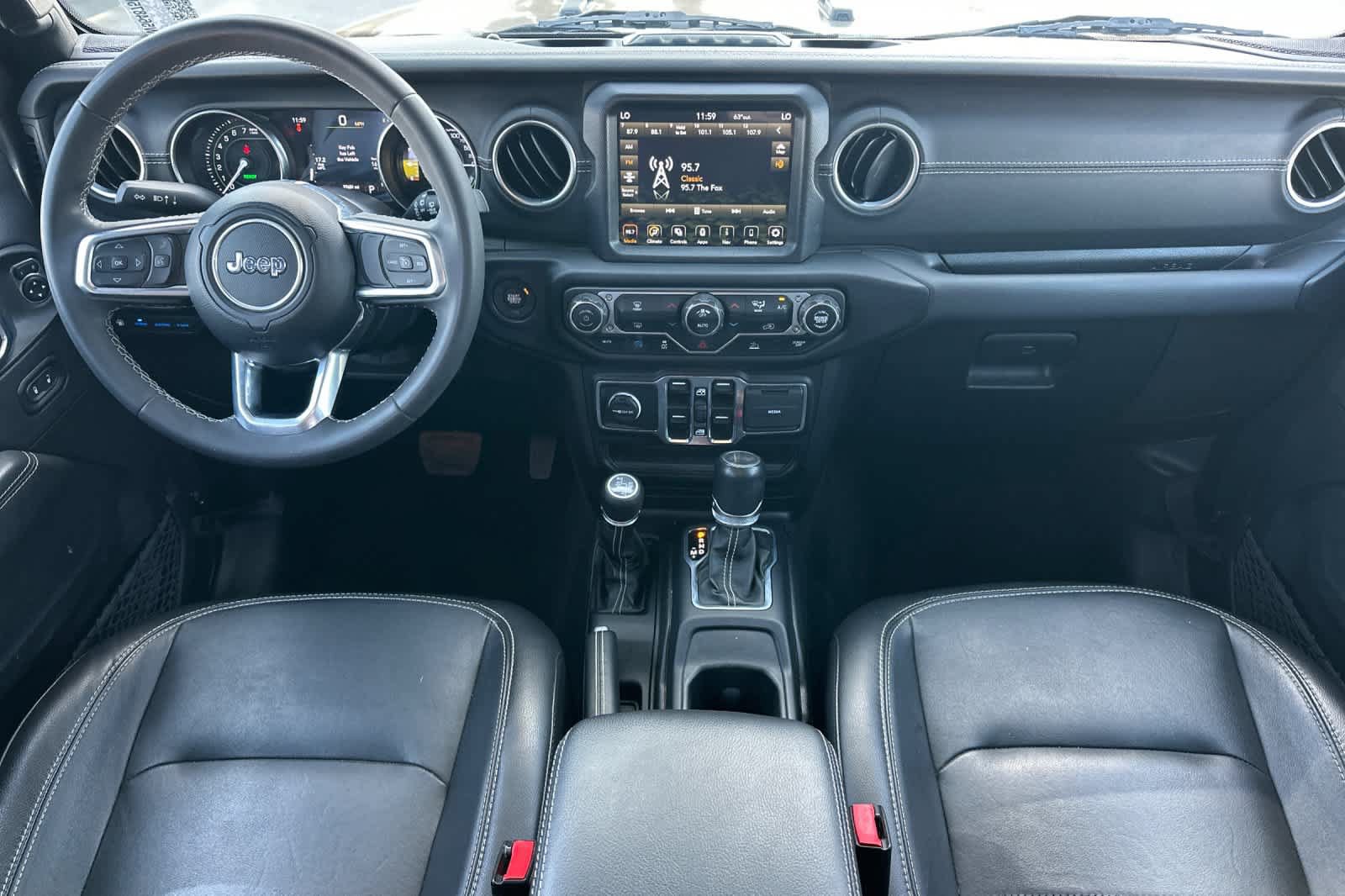 Used 2023 Jeep Wrangler Unlimited Sahara AWD/4WD image 3