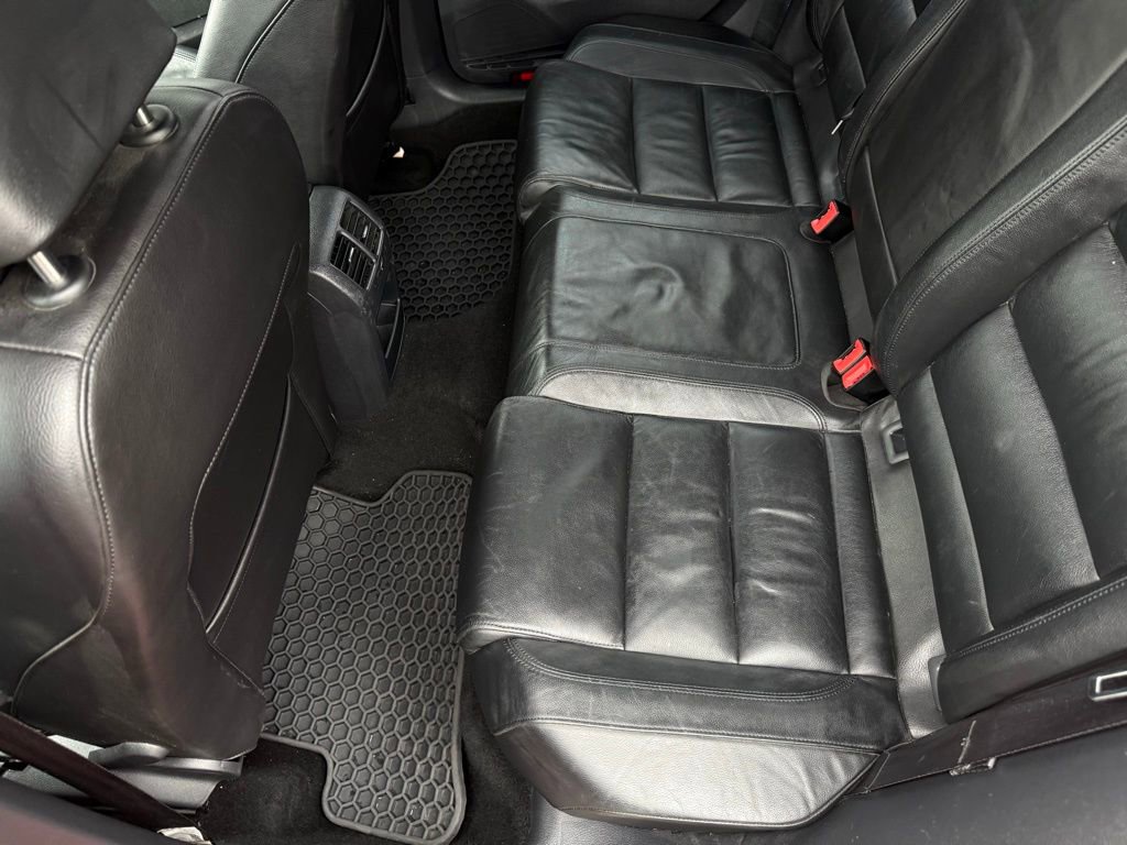 Used 2011 Volkswagen Golf 4-Door image 11