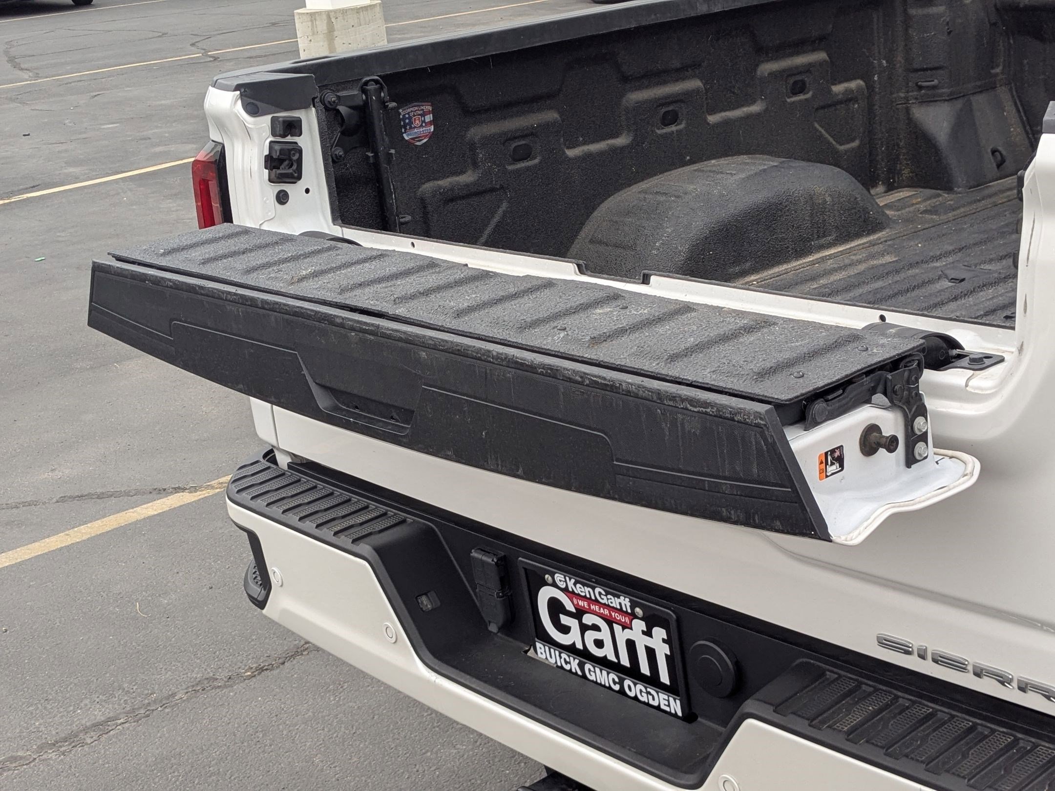 Used 2022 GMC Sierra 3500 Denali w/ Denali Ultimate Package image 35