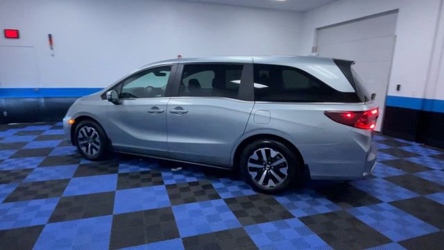 Certified 2025 Honda Odyssey EX-L image 6