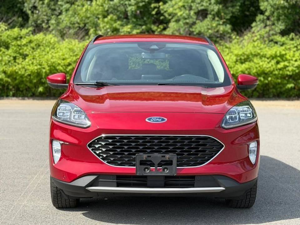 Used 2020 Ford Escape Titanium w/ Titanium Premium Package 2.0 AWD/4WD image 3