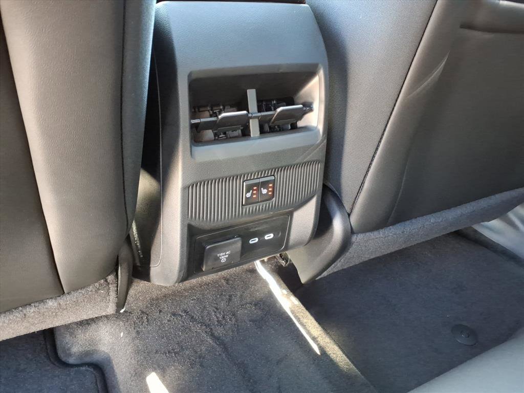 New 2026 Jeep Cherokee Overland image 14