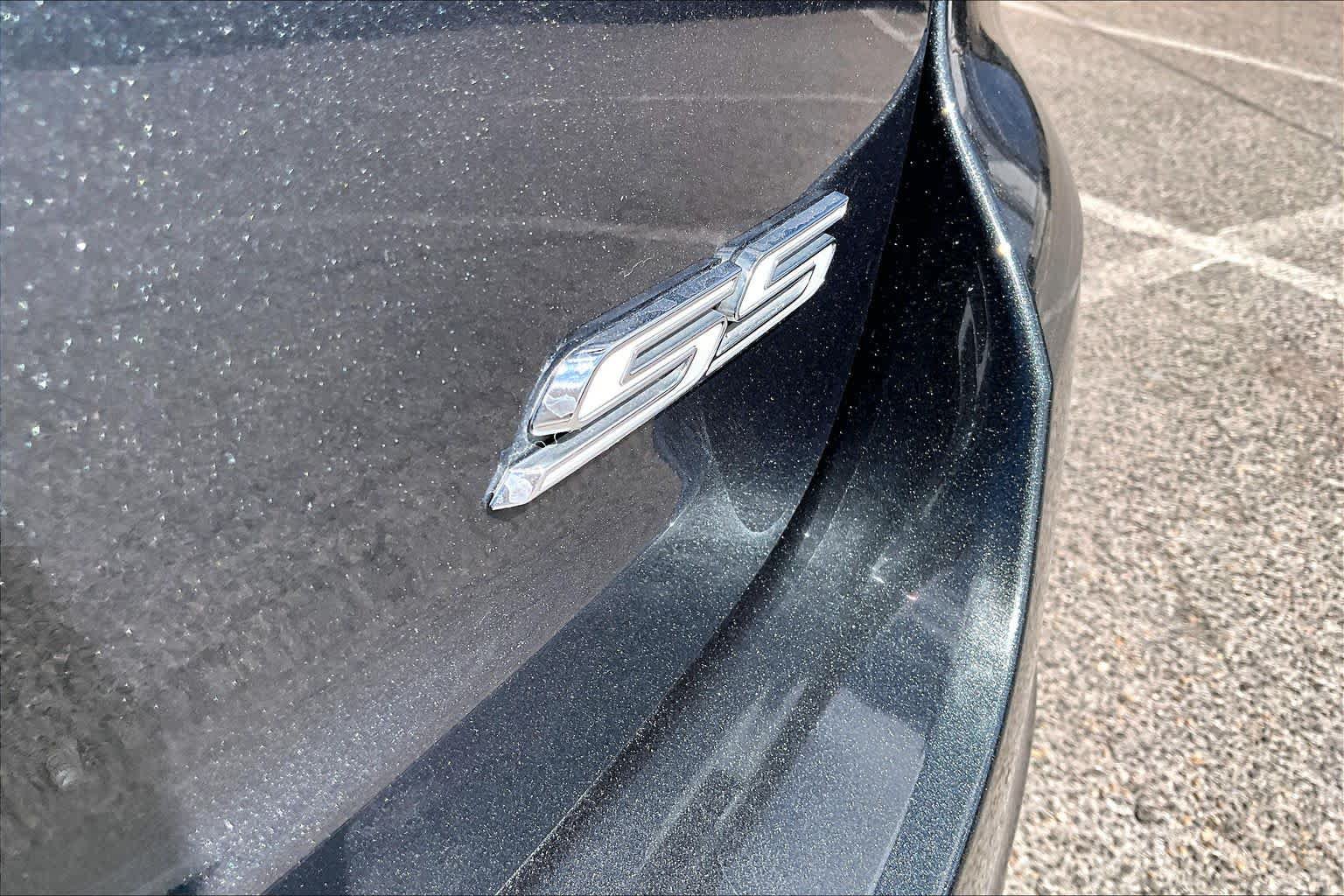 Used 2017 Chevrolet SS RWD image 10