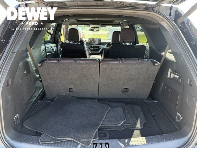 Used 2025 Ford Explorer Platinum w/ LUX Leather Package AWD/4WD image 30