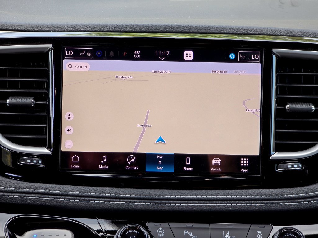 New 2027 Chrysler Pacifica Limited AWD/4WD image 8