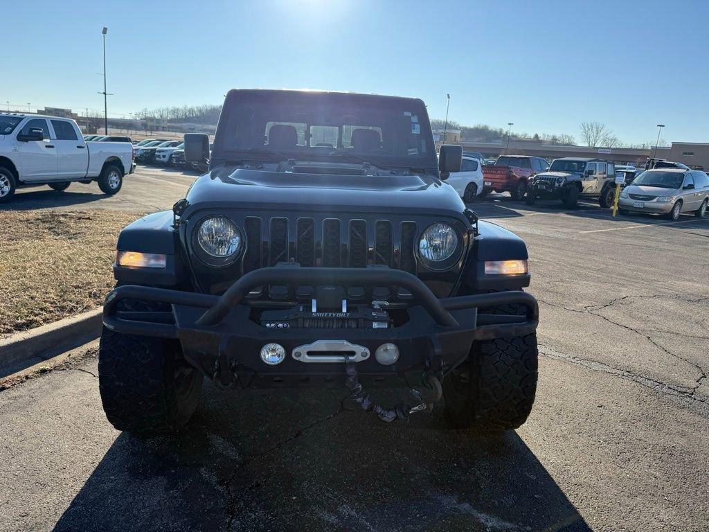 Used 2020 Jeep Gladiator Overland AWD/4WD image 3