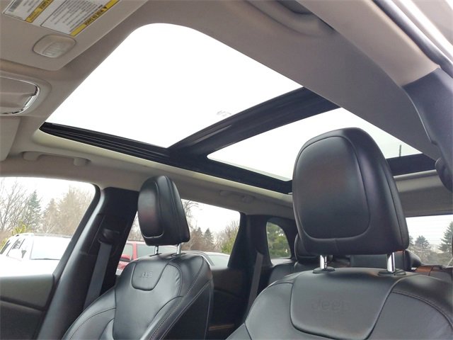 Used 2016 Jeep Cherokee Limited image 15