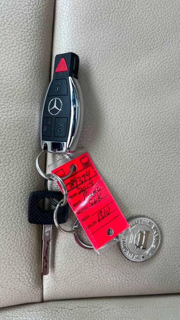 Used 2014 Mercedes-Benz SLK 250 image 40