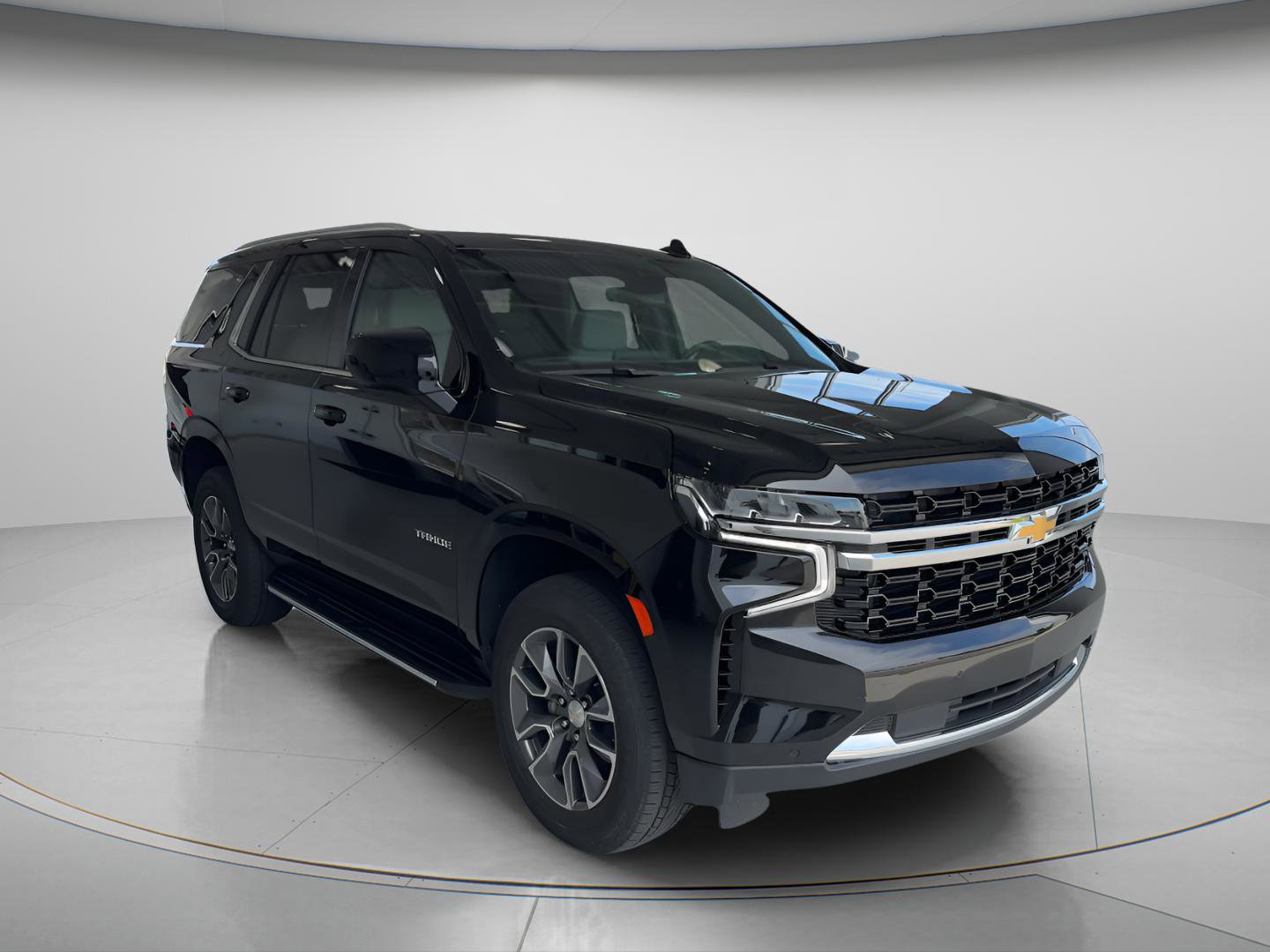 Used 2024 Chevrolet Tahoe LS RWD image 13