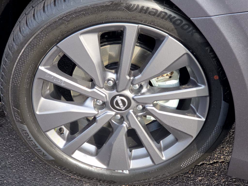 New 2026 Nissan Sentra SL w/ Floor Mat Package FWD image 10