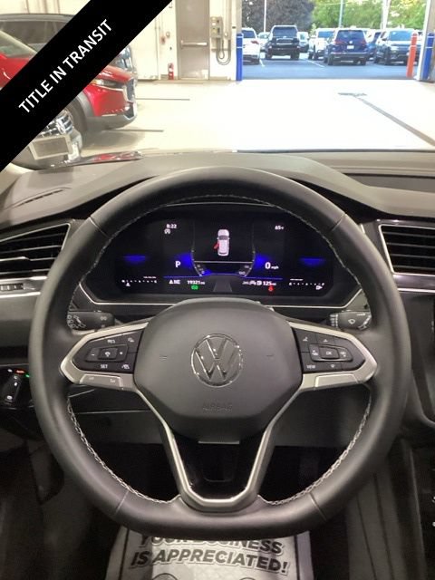 Certified 2024 Volkswagen Tiguan SE w/ Panoramic Sunroof Package FWD image 12