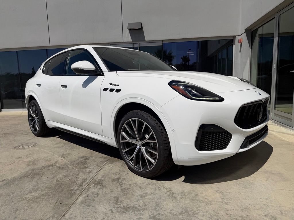 New 2026 Maserati Grecale Modena