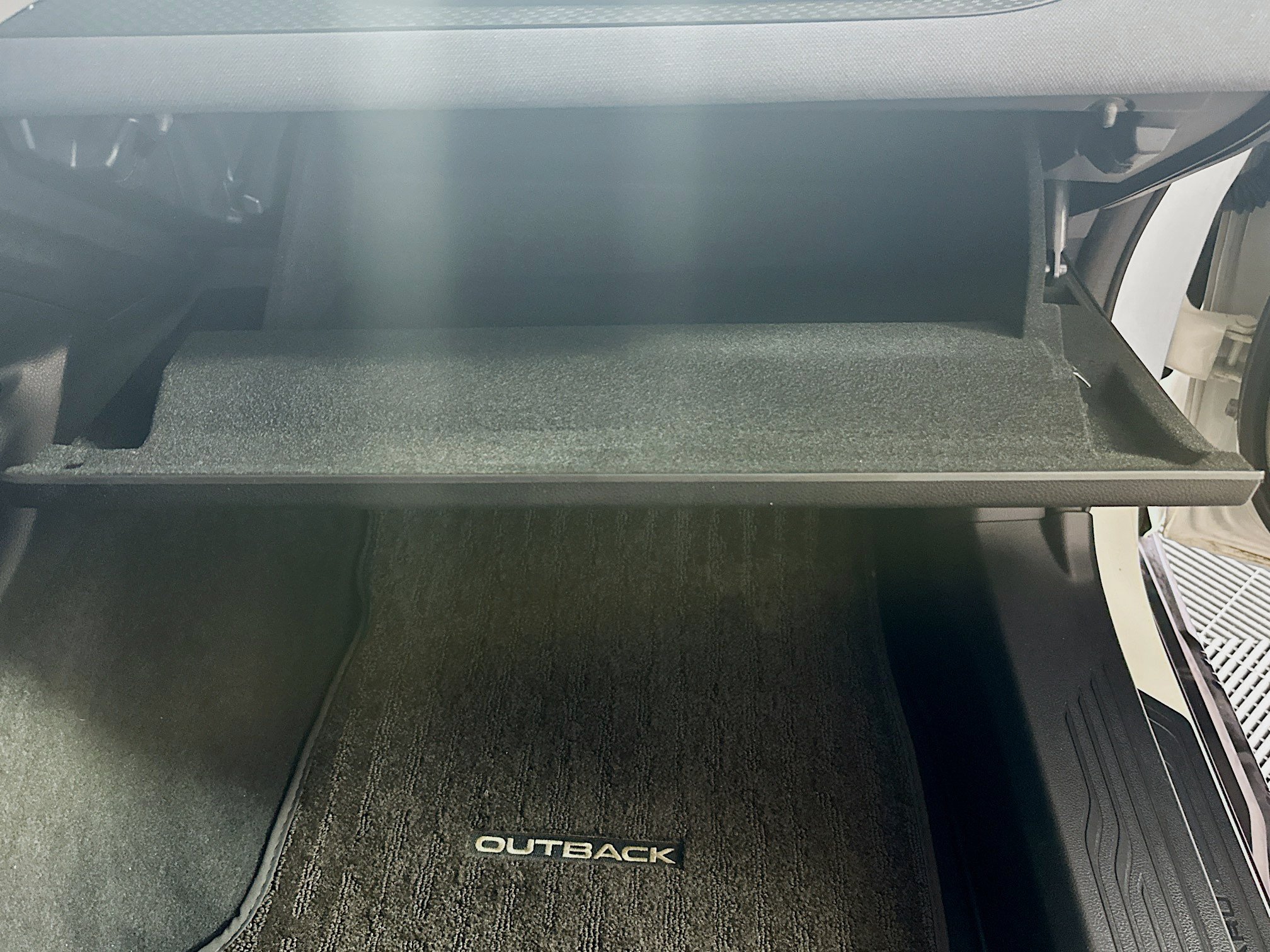 Used 2023 Subaru Outback Premium AWD/4WD image 32
