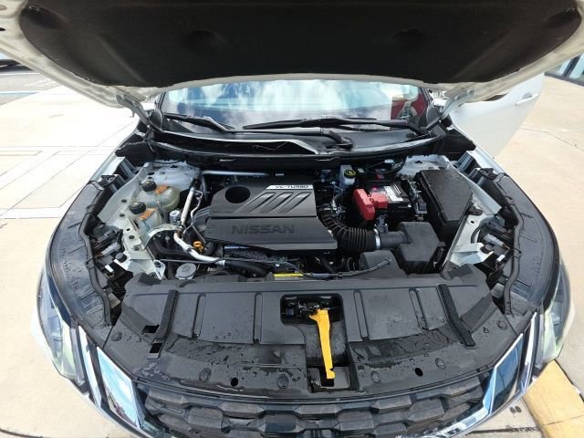 Used 2023 Nissan Rogue SV image 28