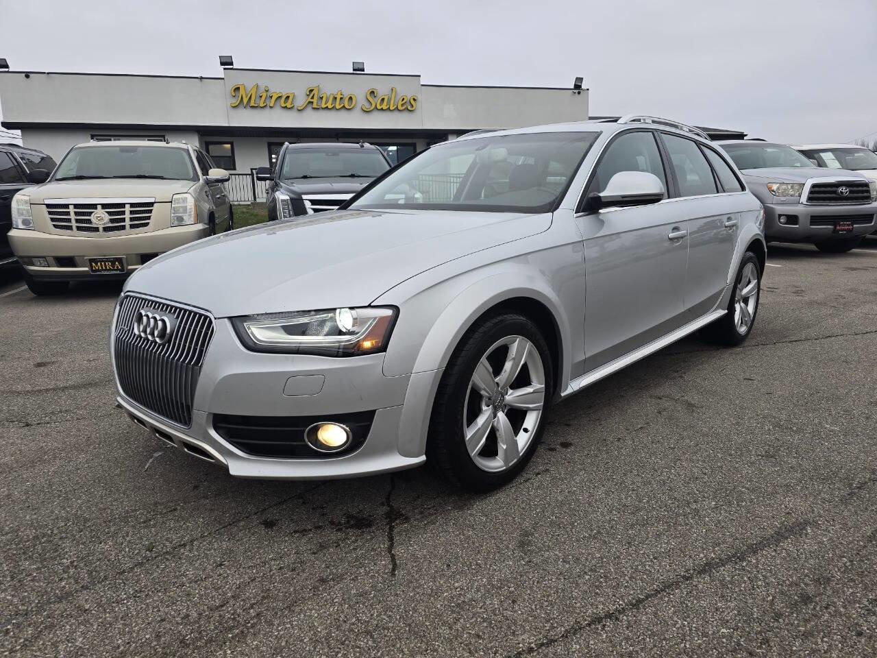 Used 2013 Audi A4 Premium Plus w/ Premium Plus Pkg image 1