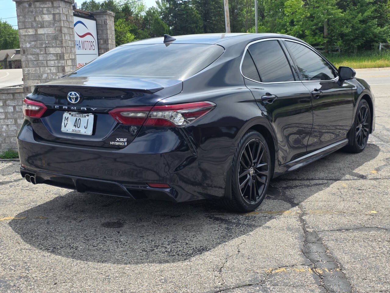 Used 2021 Toyota Camry XSE w/ Navigation Upgrade Package FWD image 6