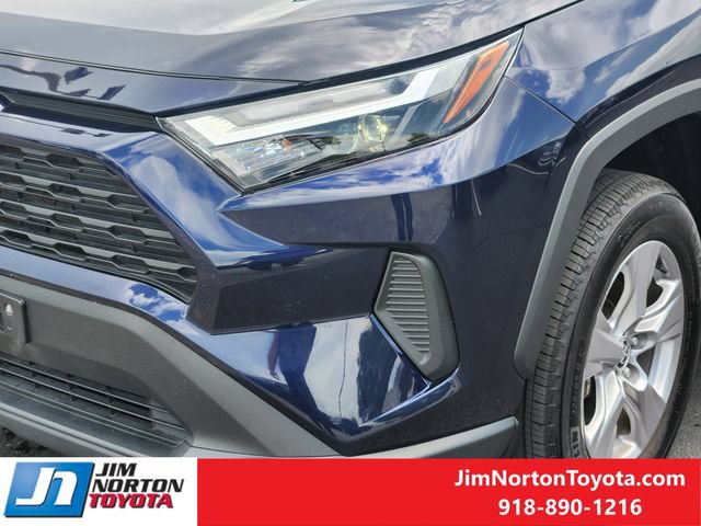 Used 2025 Toyota RAV4 XLE FWD image 10